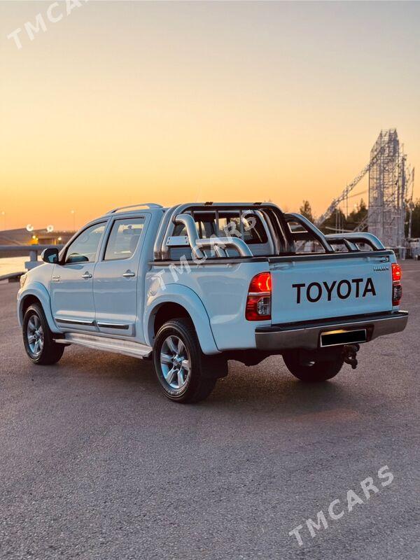 Toyota Hilux 2015 - 419 000 TMT - Ашхабад - img 5