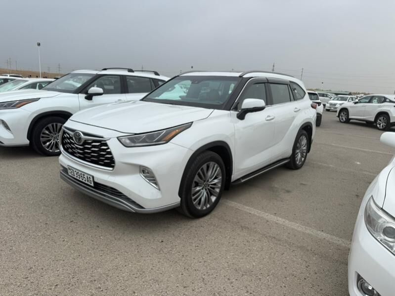 Toyota Highlander 2021 - 650 000 TMT - Aşgabat - img 5