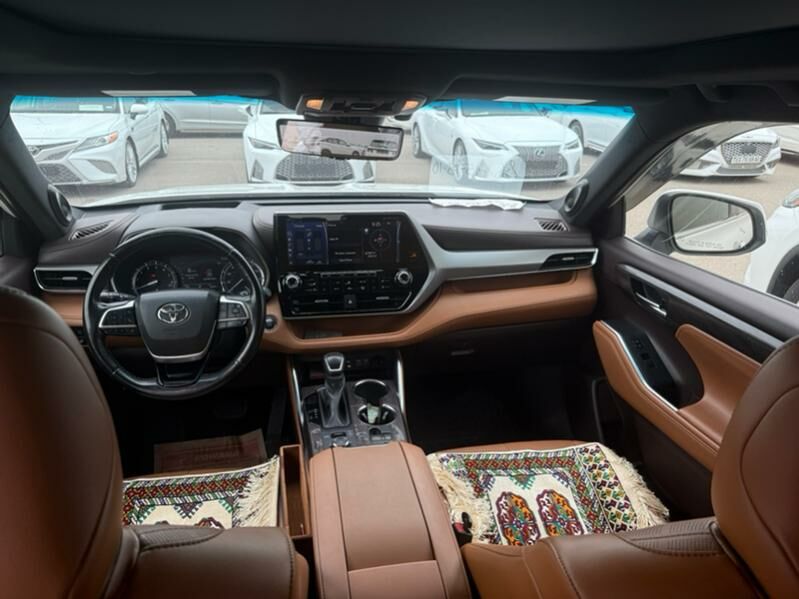 Toyota Highlander 2021 - 650 000 TMT - Aşgabat - img 7