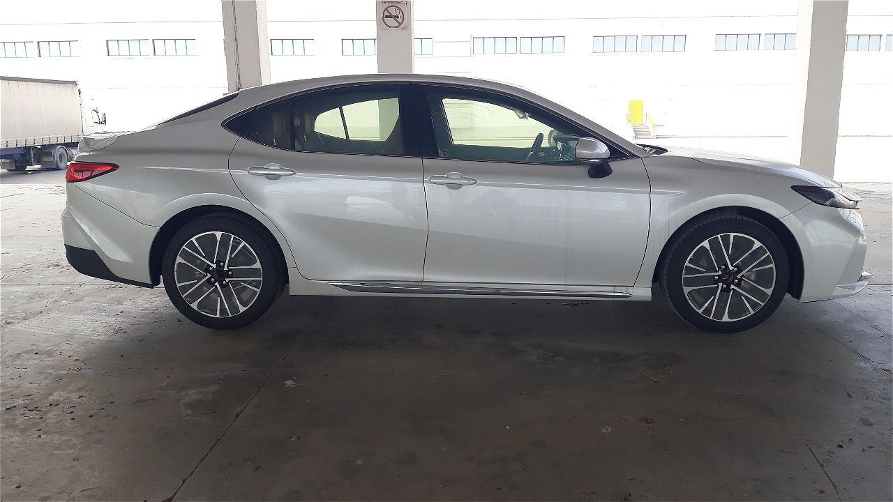 Toyota Camry 2025 - 670 000 TMT - Aşgabat - img 4