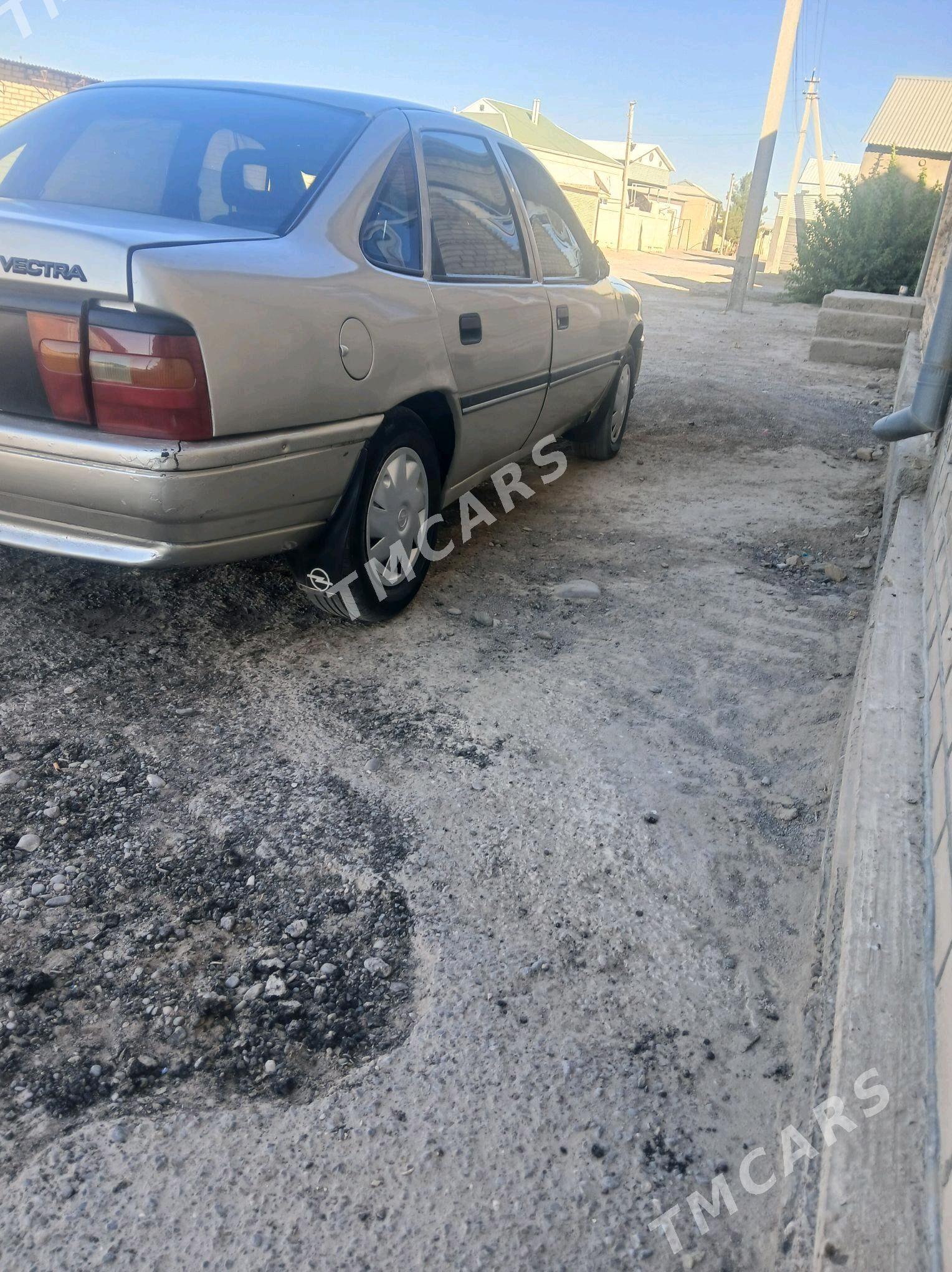 Opel Vectra 1992 - 23 000 TMT - Murgap - img 4