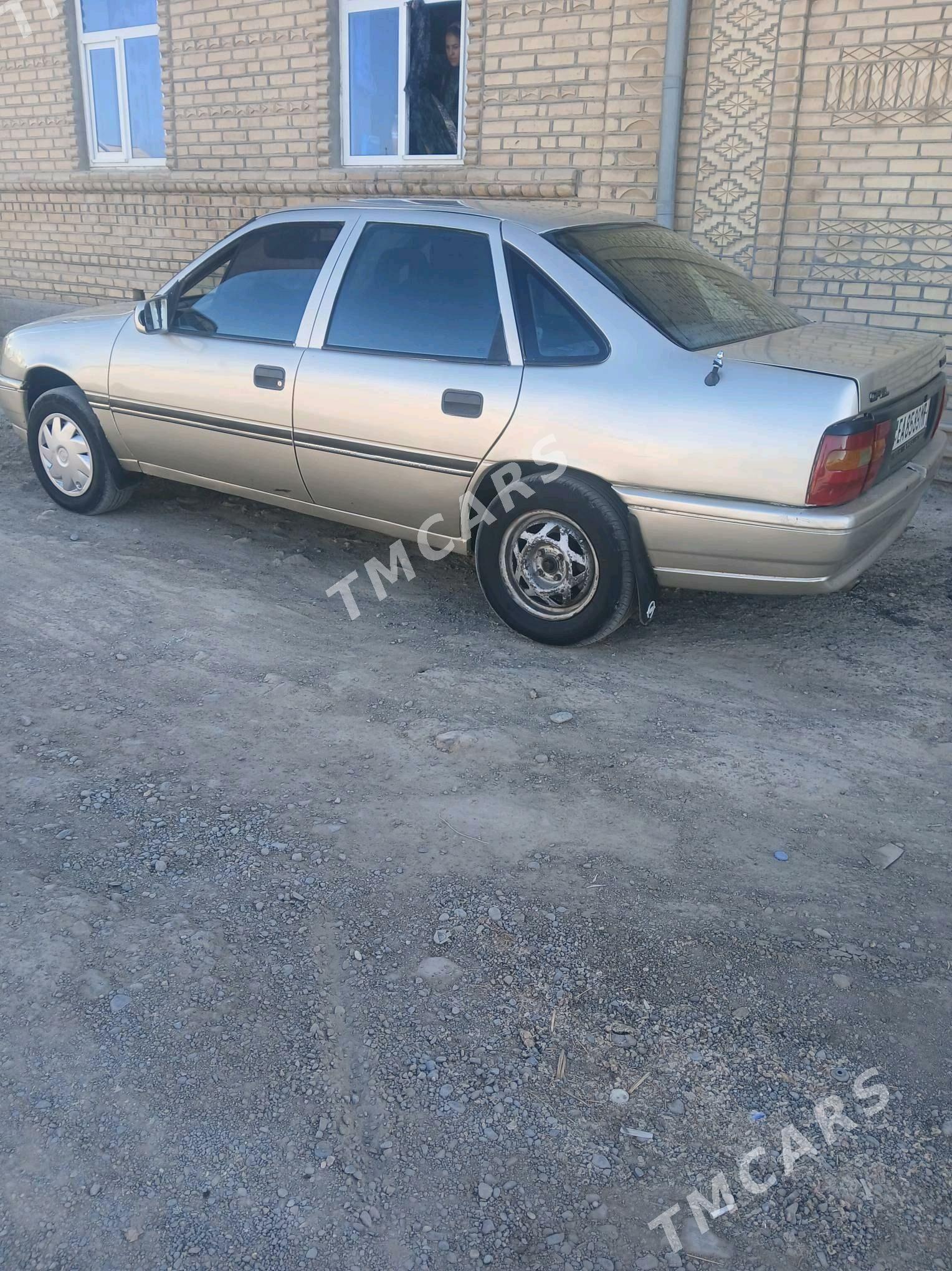 Opel Vectra 1992 - 23 000 TMT - Murgap - img 3
