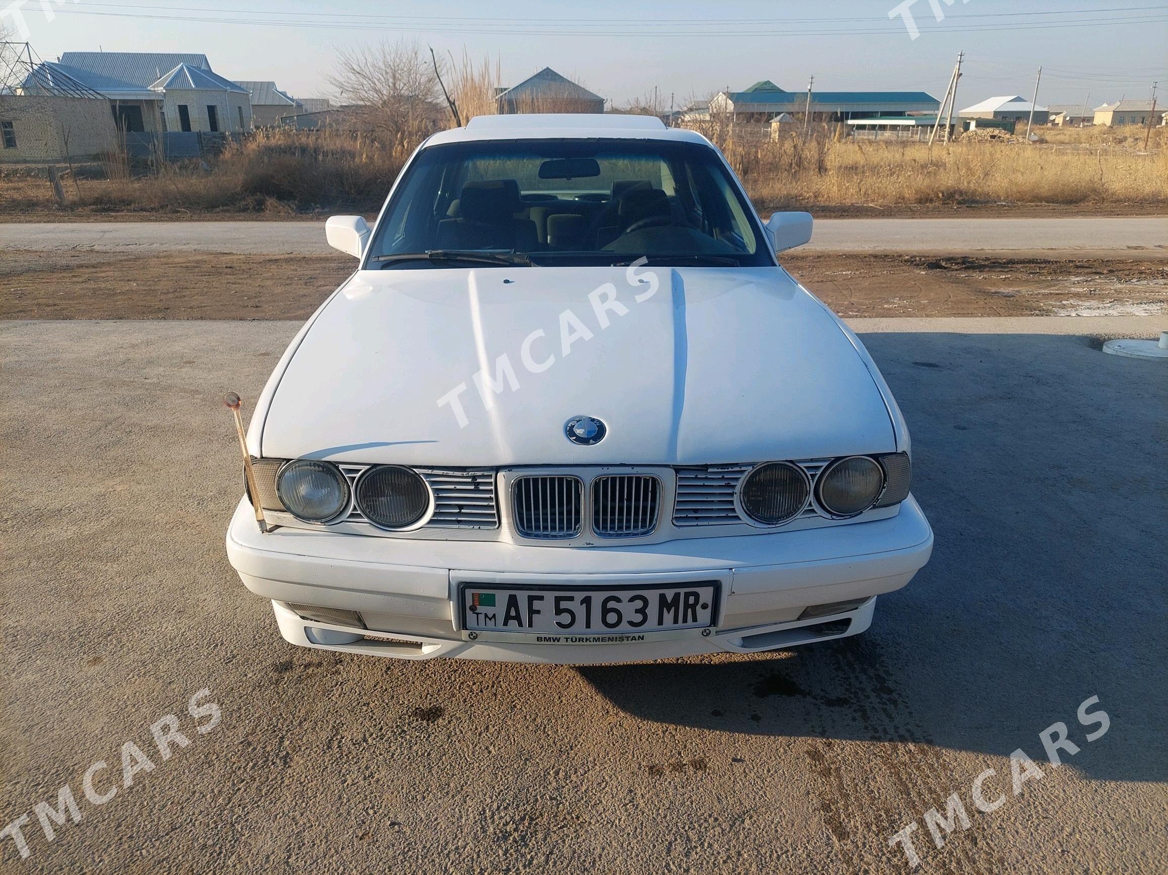 BMW 520 1989 - 45 000 TMT - Mary - img 4
