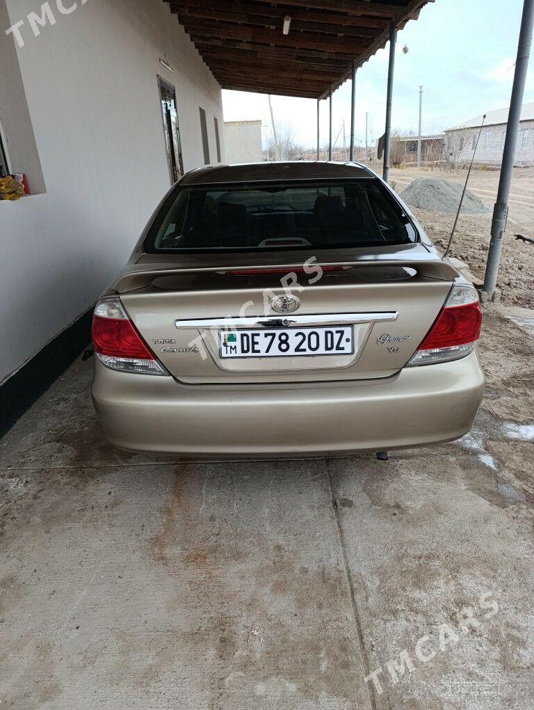 Toyota Camry 2002 - 170 000 TMT - Кёнеургенч - img 3