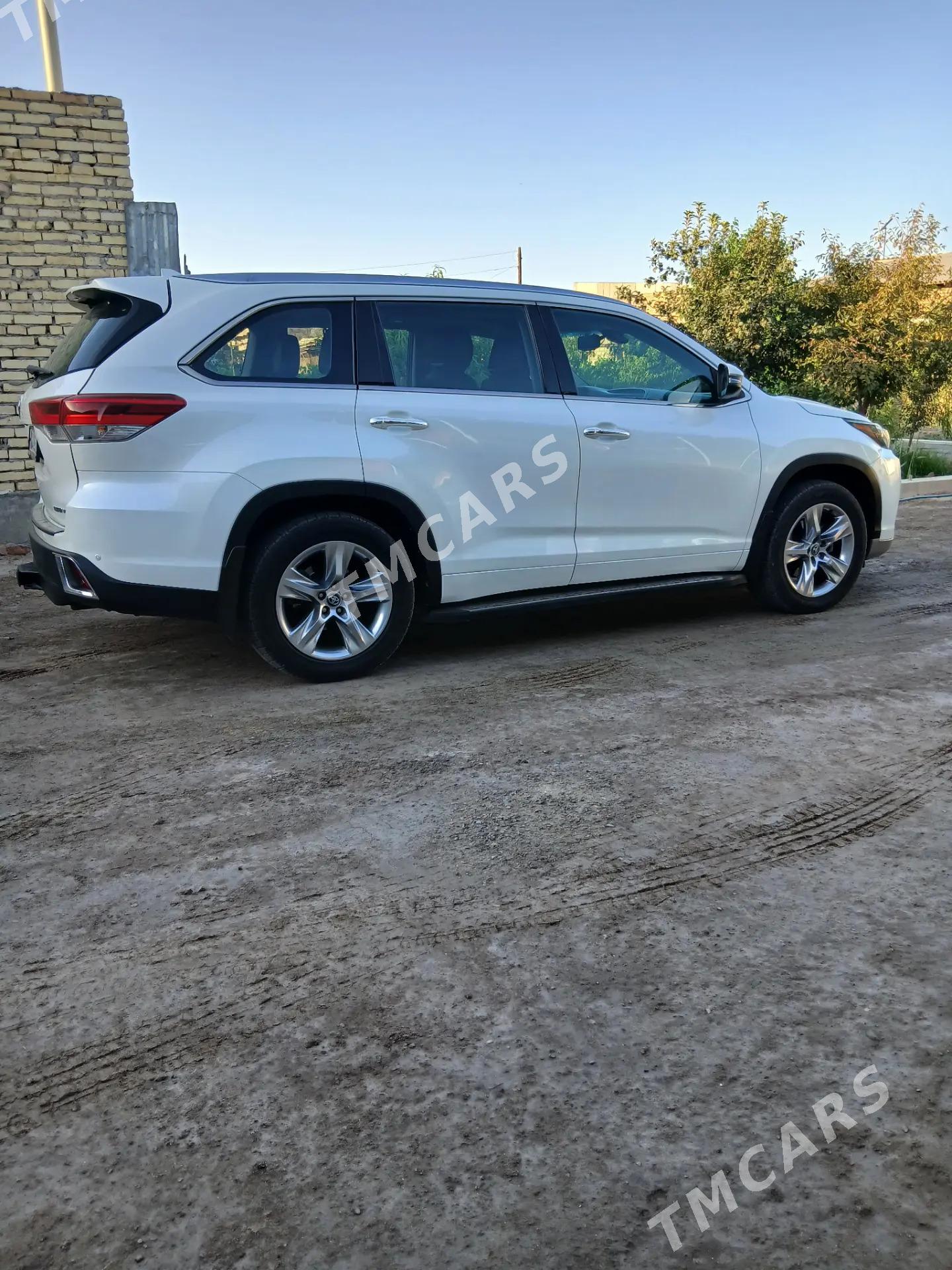 Toyota Highlander 2016 - 480 000 TMT - Чарджоу - img 2
