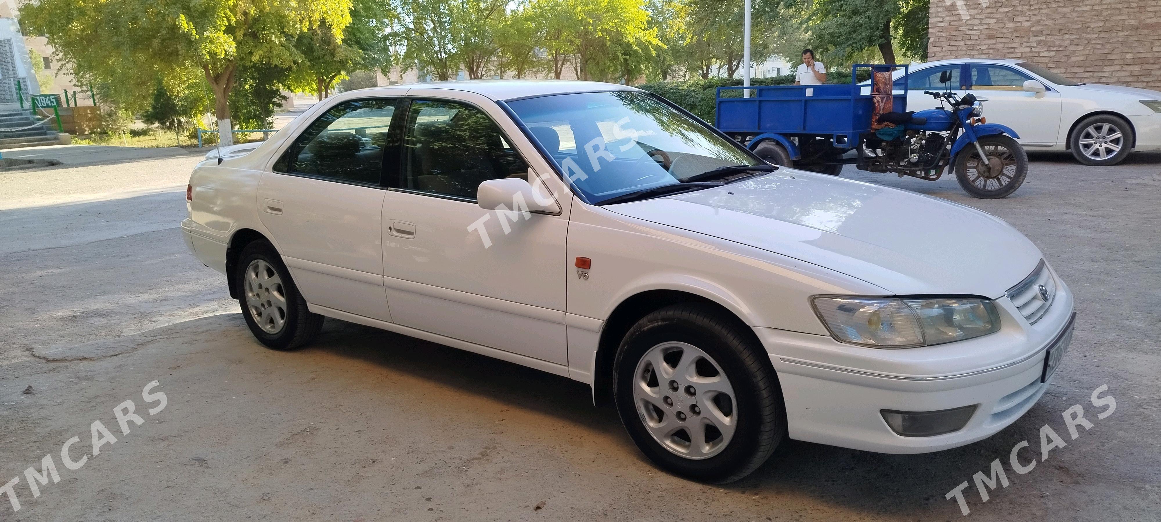 Toyota Camry 2000 - 140 000 TMT - Babadaýhan - img 3