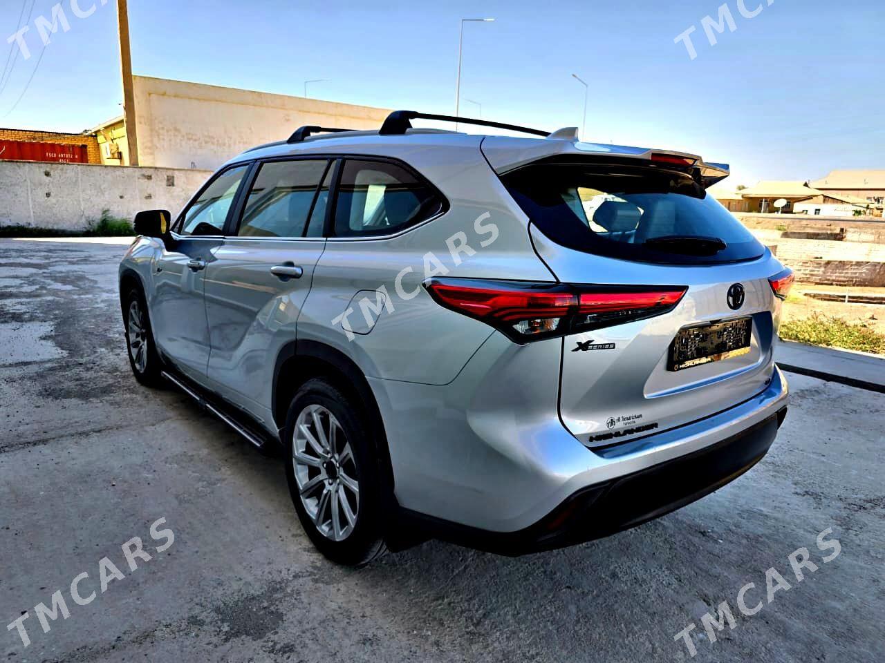 Toyota Highlander 2024 - 520 000 TMT - Мары - img 2