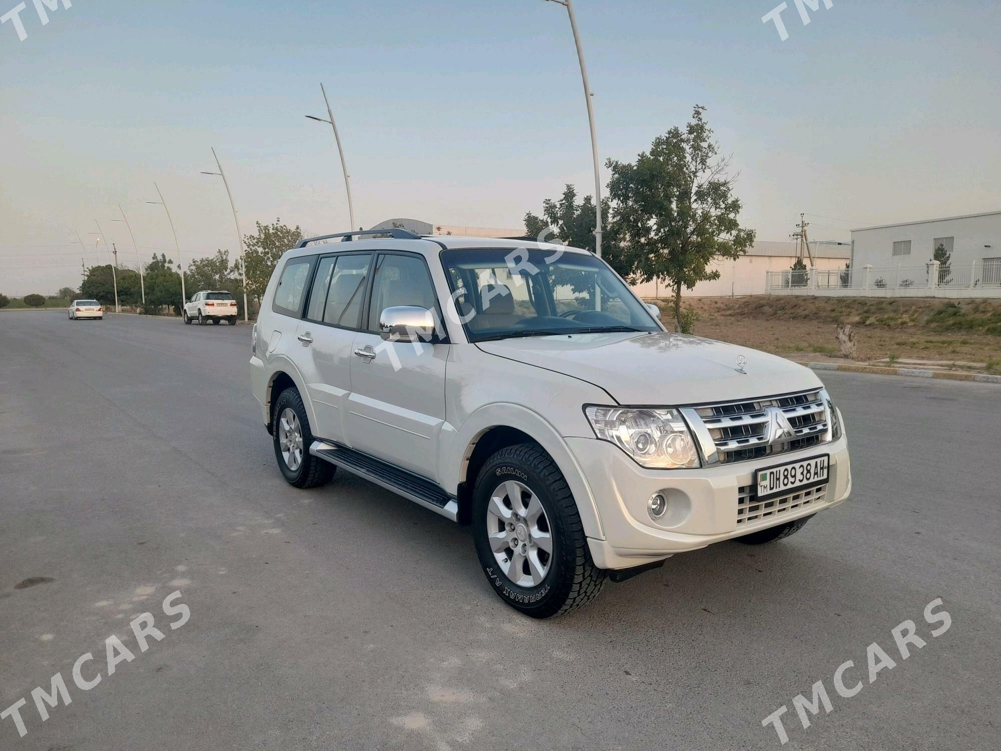 Mitsubishi Pajero 2014 - 250 000 TMT - Анев - img 1