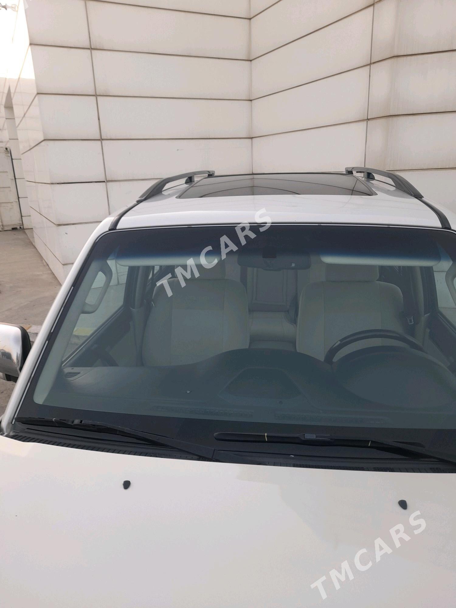 Mitsubishi Pajero 2014 - 250 000 TMT - Анев - img 9