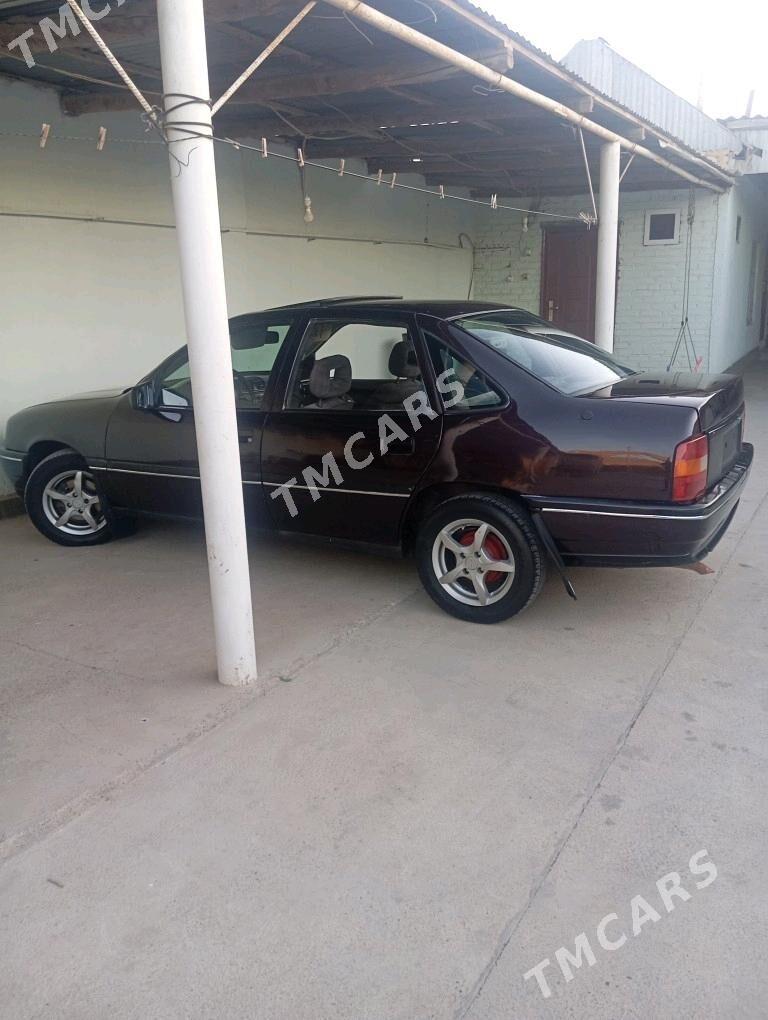Opel Vectra 1991 - 26 000 TMT - Мары - img 1