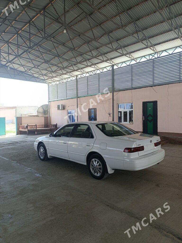 Toyota Camry 1998 - 130 000 TMT - Бахарден - img 4