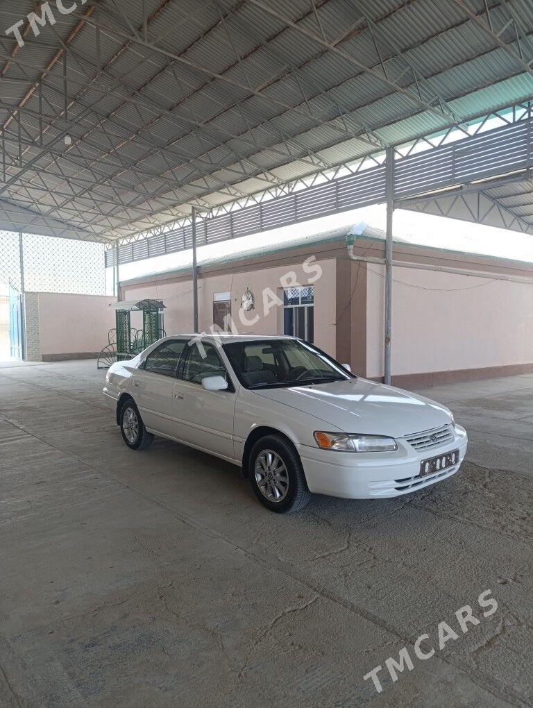 Toyota Camry 1998 - 130 000 TMT - Бахарден - img 2