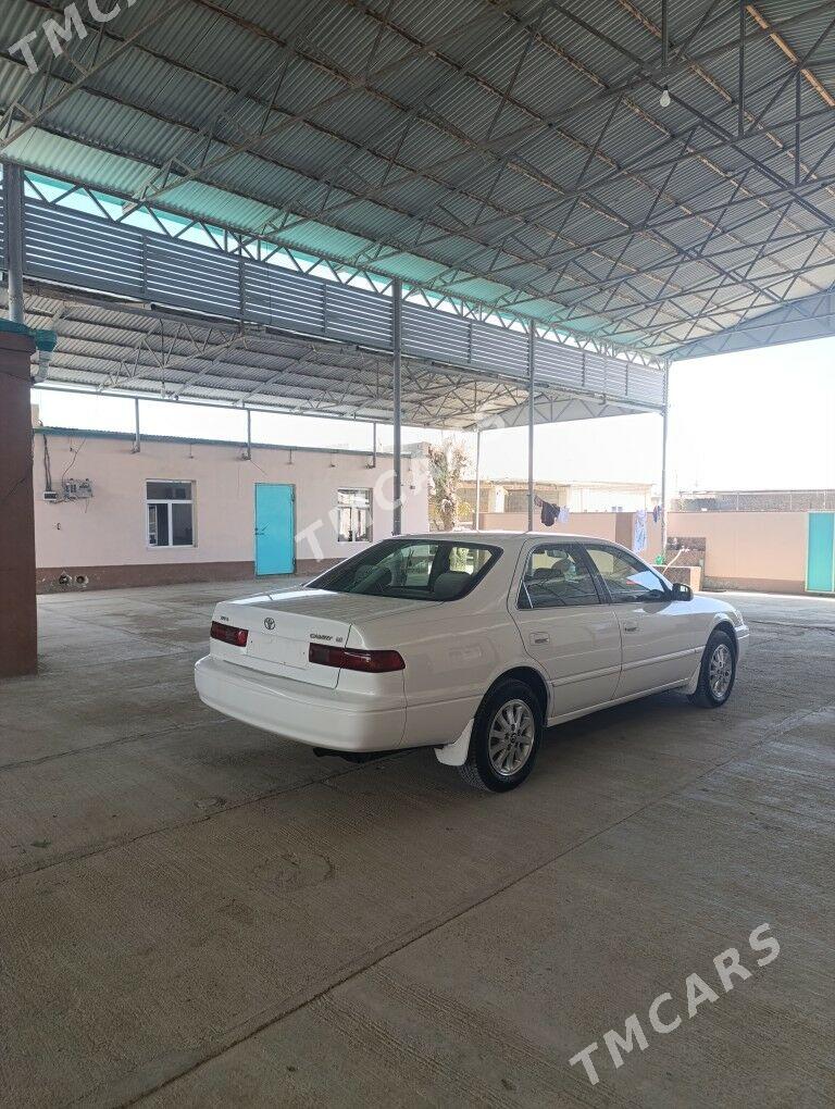 Toyota Camry 1998 - 130 000 TMT - Бахарден - img 3
