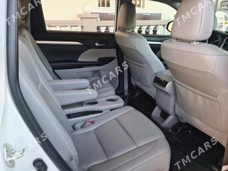 Toyota Highlander 2019 - 430 000 TMT - Кëши - img 8