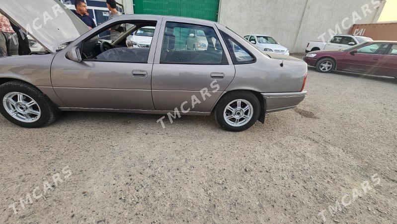 Opel Vectra 1992 - 36 000 TMT - Мары - img 5
