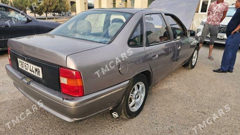 Opel Vectra 1992 - 36 000 TMT - Мары - img 9