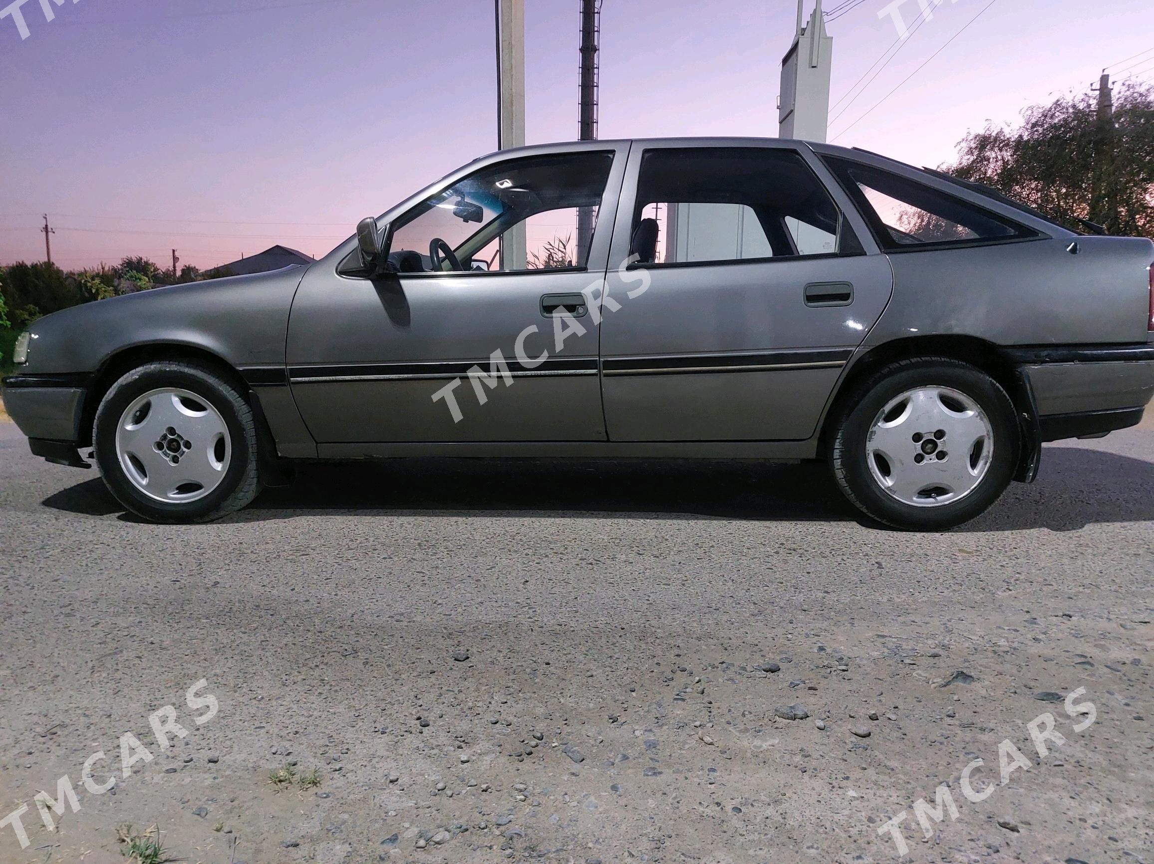 Opel Vectra 1989 - 44 000 TMT - Мары - img 7