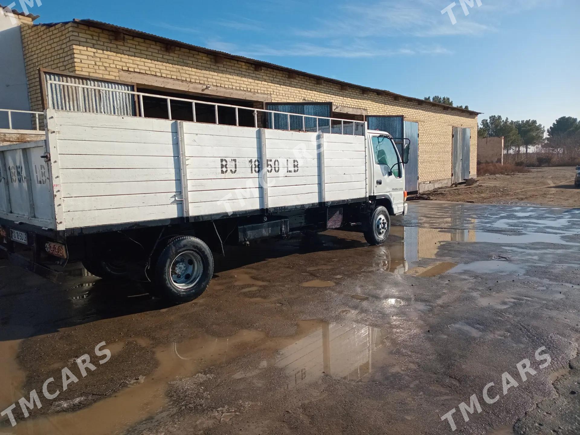 Isuzu Amigo 2000 - 220 000 TMT - Чарджоу - img 3