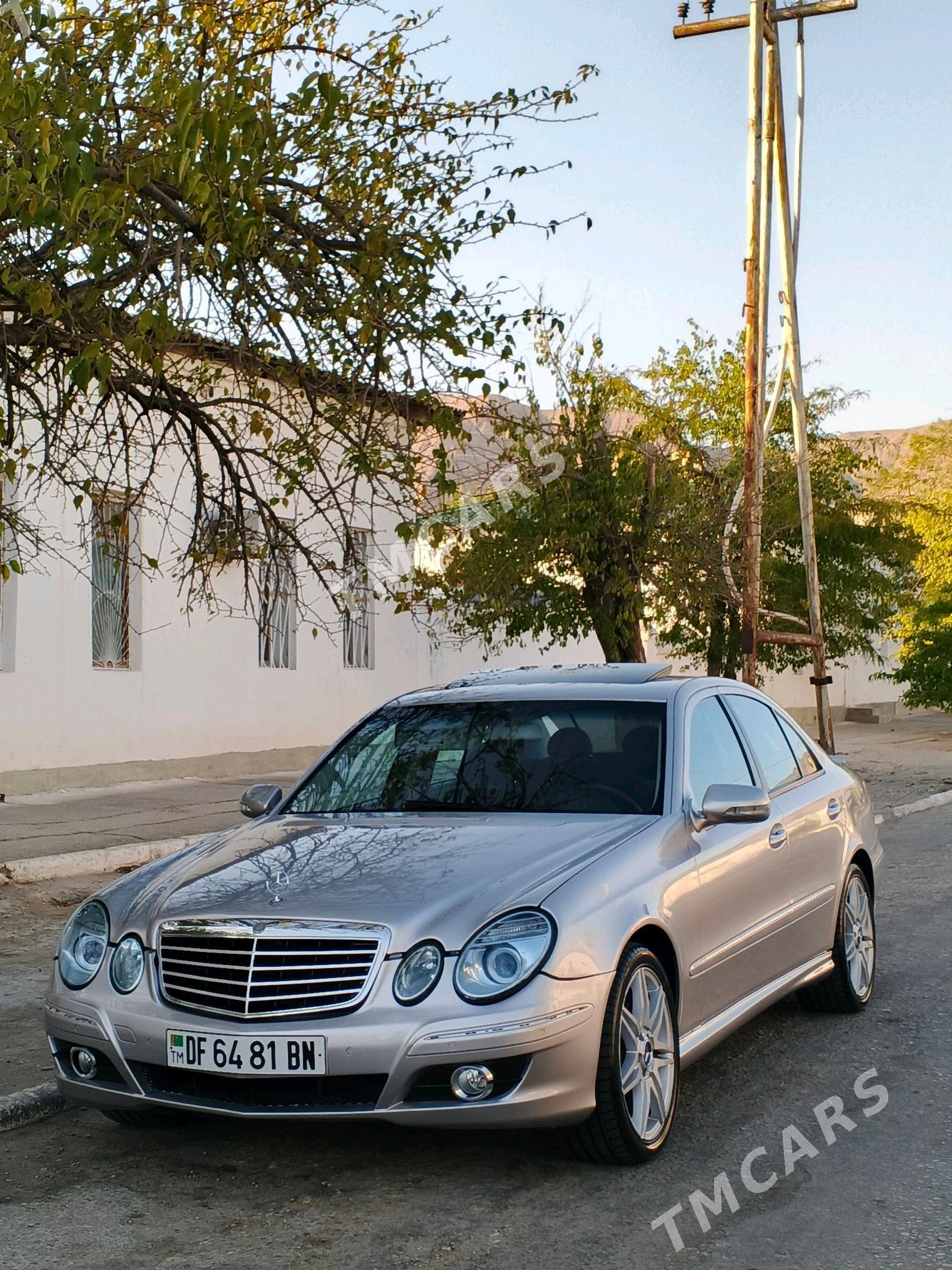 Mercedes-Benz E320 2003 - 140 000 TMT - Балканабат - img 6