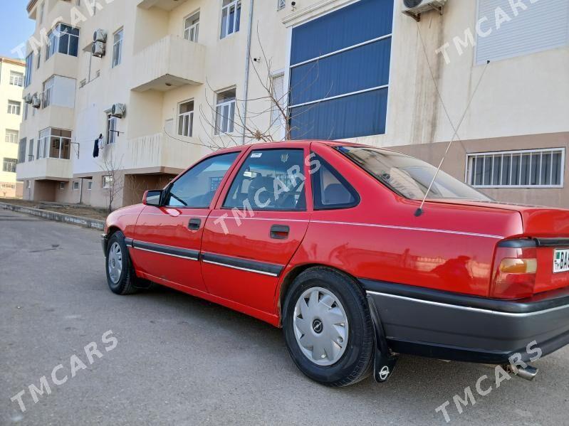 Opel Vectra 1989 - 37 000 TMT - Мары - img 2