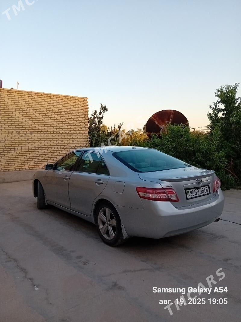 Toyota Camry 2011 - 170 000 TMT - Сакар - img 6