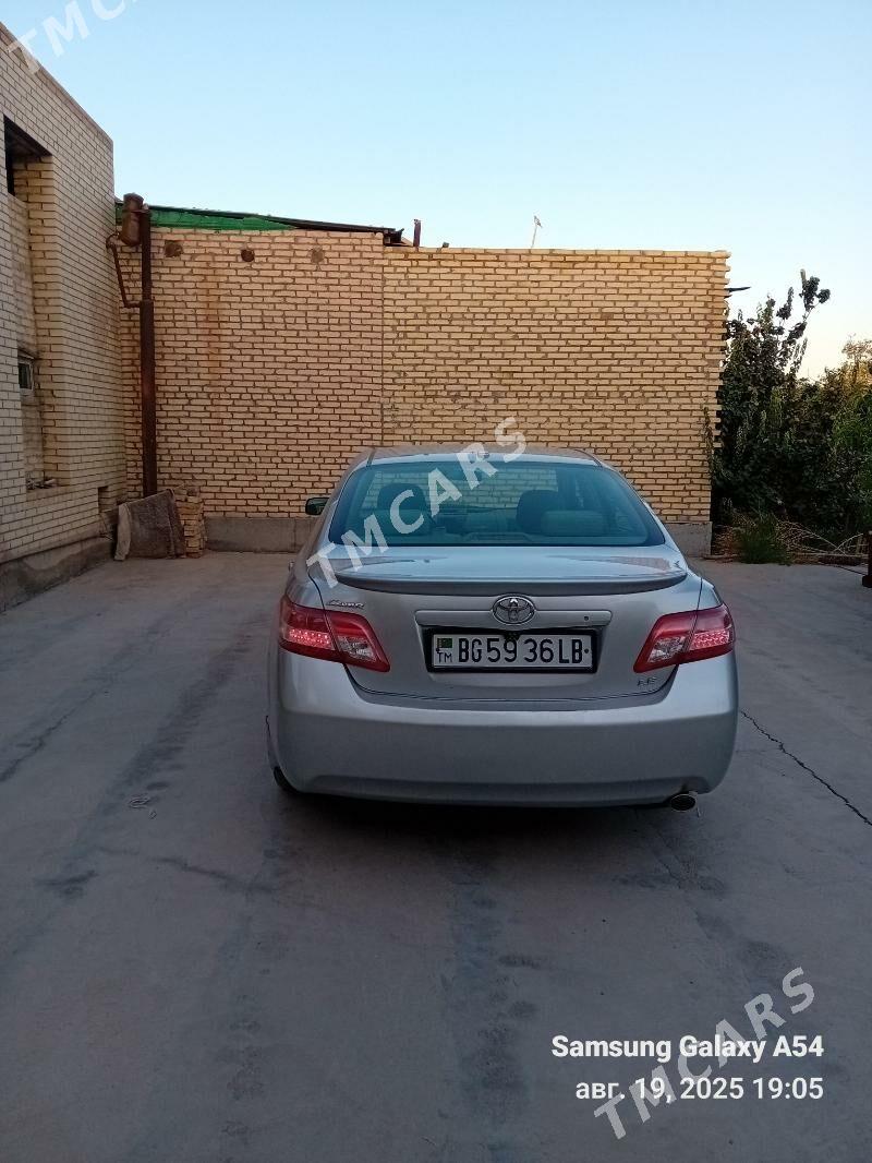 Toyota Camry 2011 - 170 000 TMT - Сакар - img 5