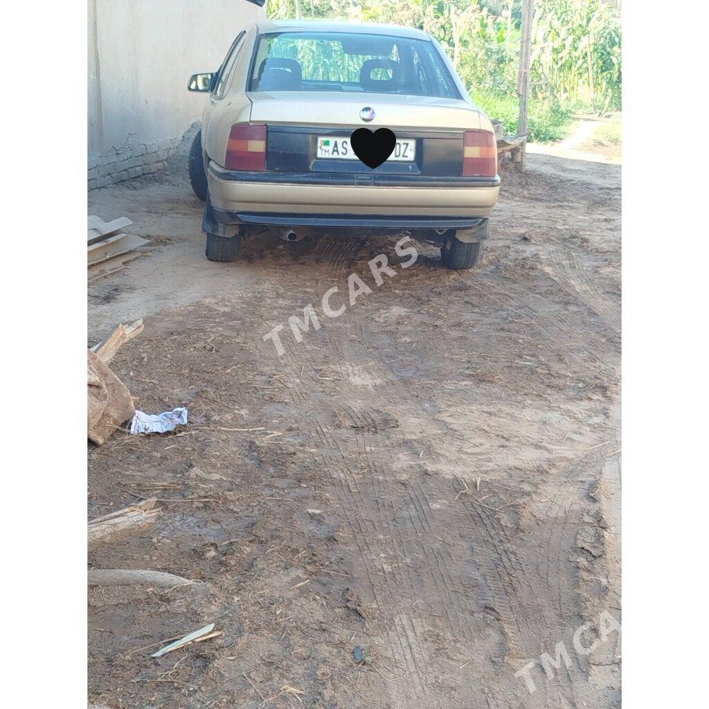 Opel Vectra 1991 - 28 000 TMT - Daşoguz - img 3