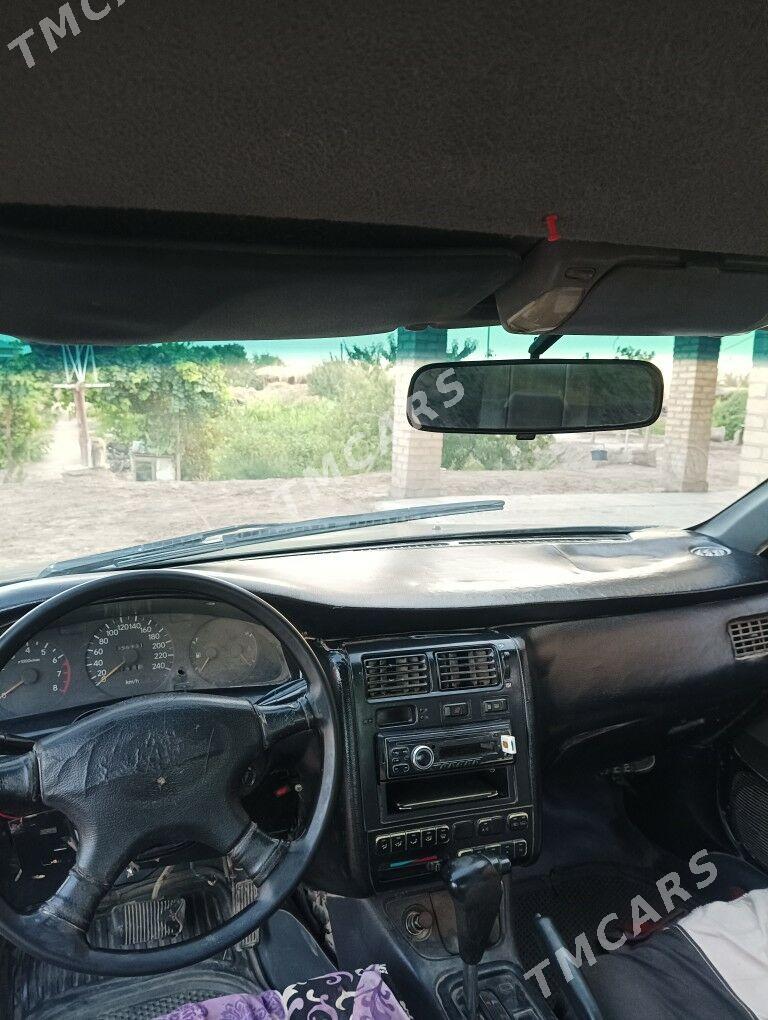 Toyota Corona 1995 - 29 000 TMT - Garabekewül - img 2