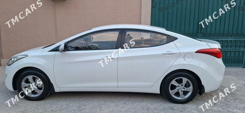 Hyundai Elantra 2012 - 163 000 TMT - Hitrowka - img 3