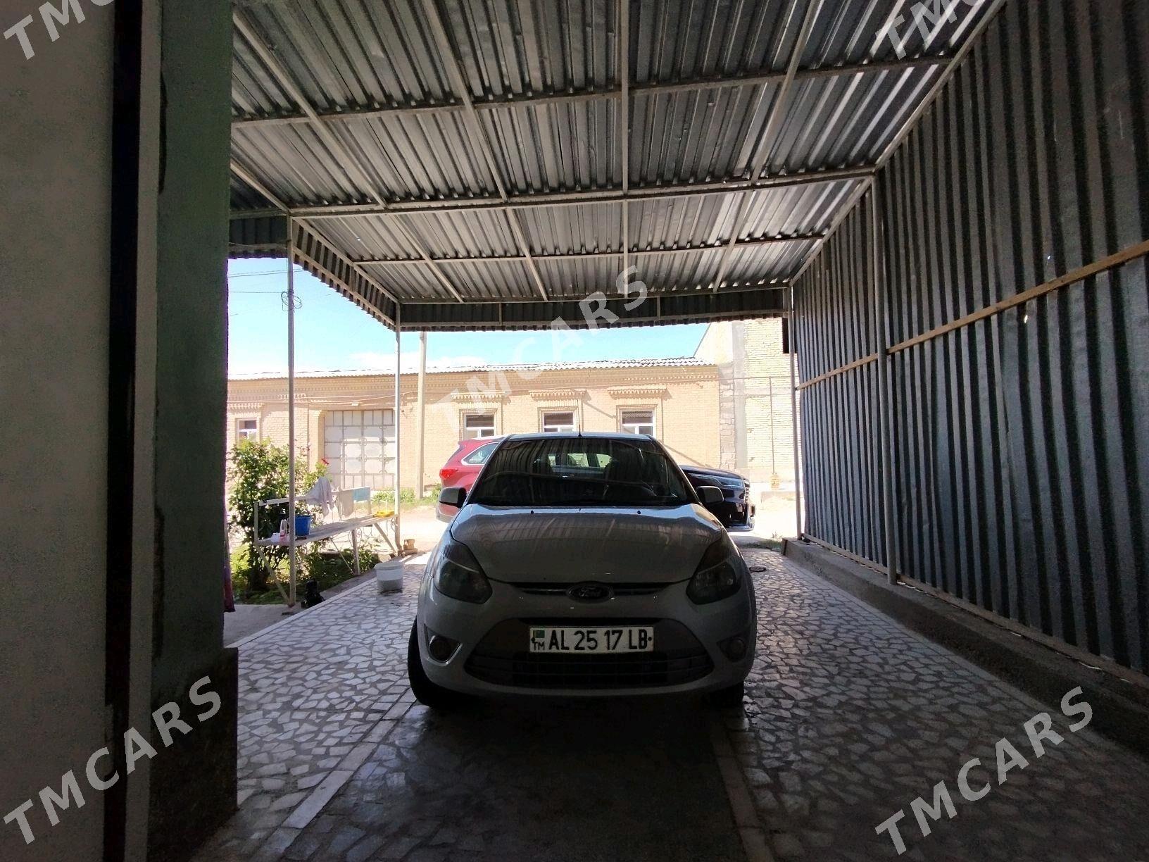 Ford Figo 2011 - 75 000 TMT - Türkmenabat - img 3