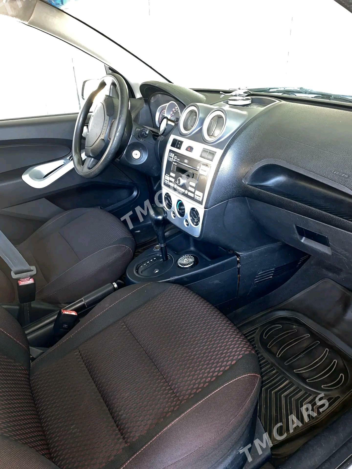Ford Figo 2011 - 75 000 TMT - Türkmenabat - img 4