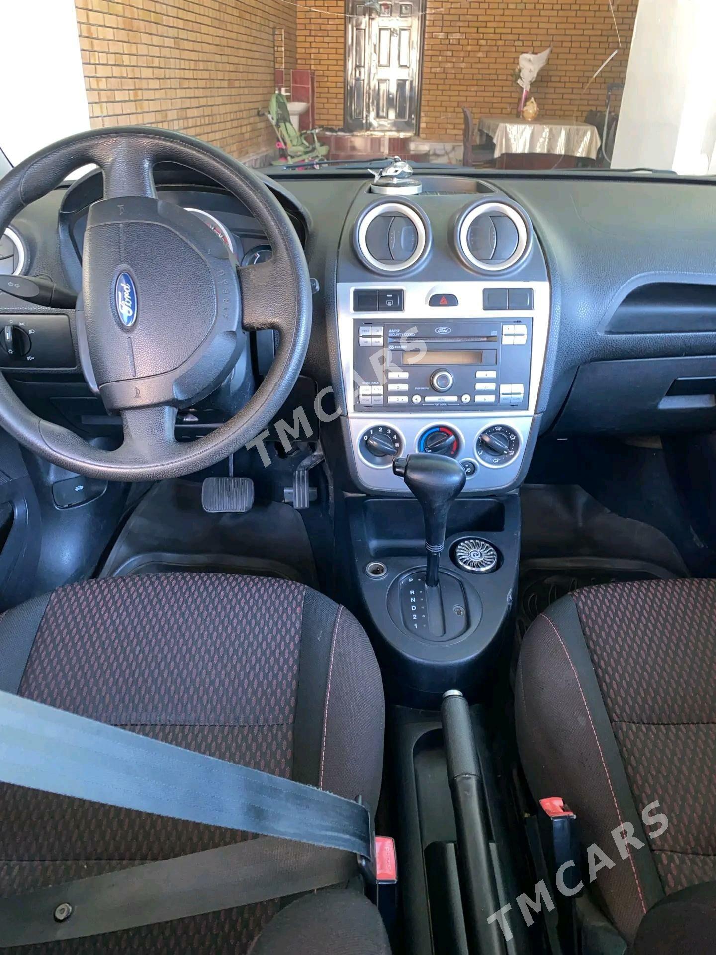 Ford Figo 2011 - 75 000 TMT - Türkmenabat - img 5