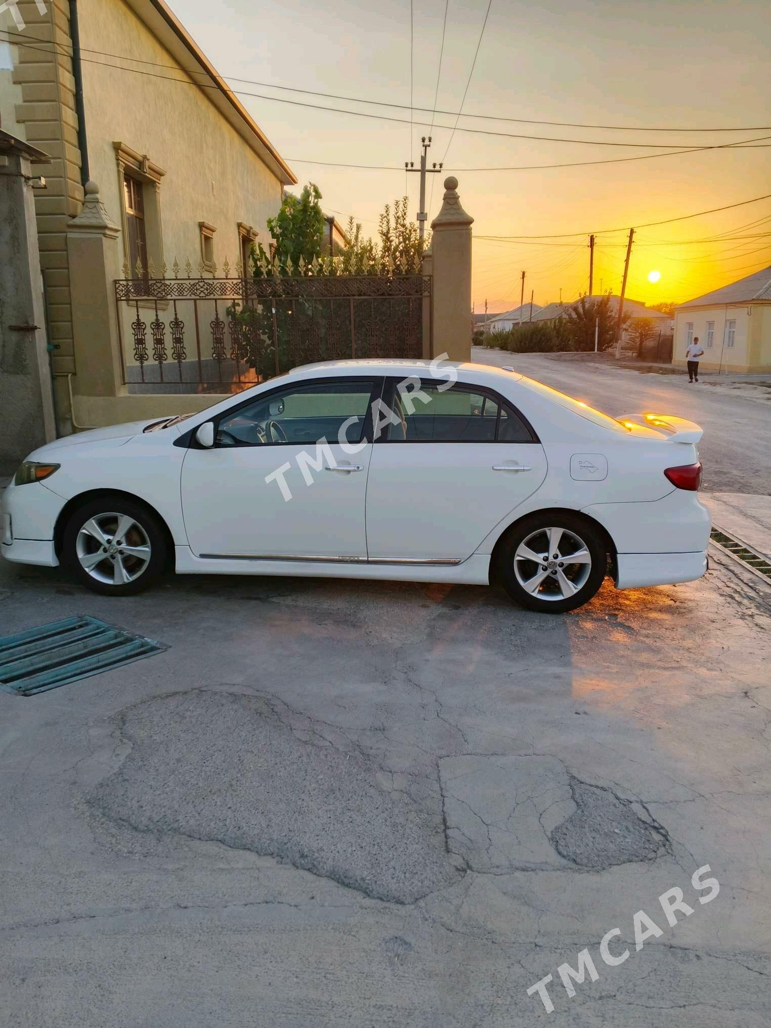 Toyota Corolla 2010 - 135 000 TMT - Ak bugdaý etraby - img 2