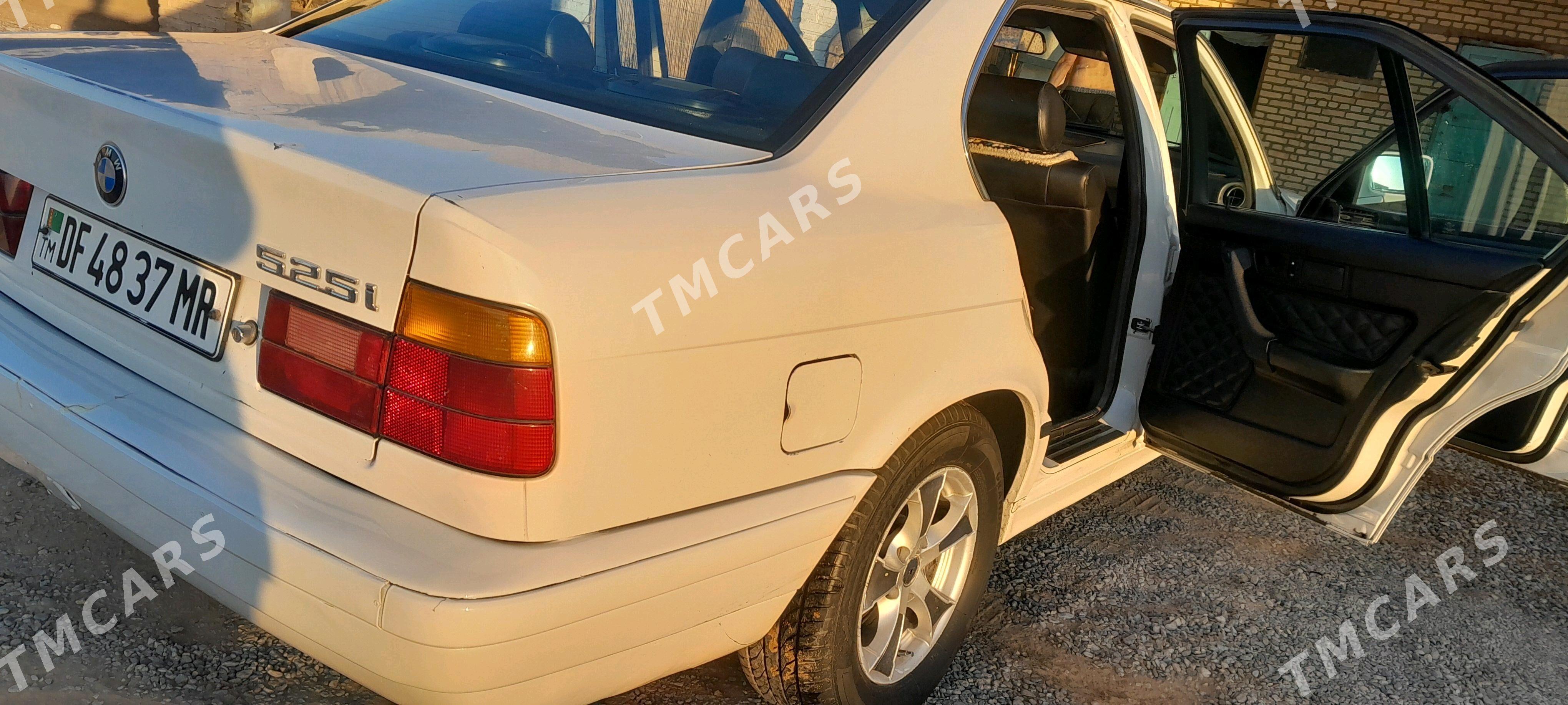 BMW 5 Series 1992 - 65 000 TMT - Мары - img 9