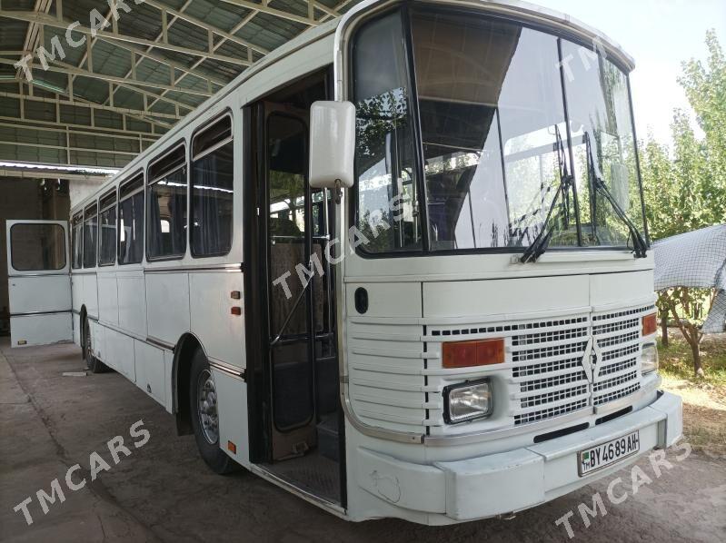 Renault Trafic 1985 - 145 000 TMT - Гёкдепе - img 4