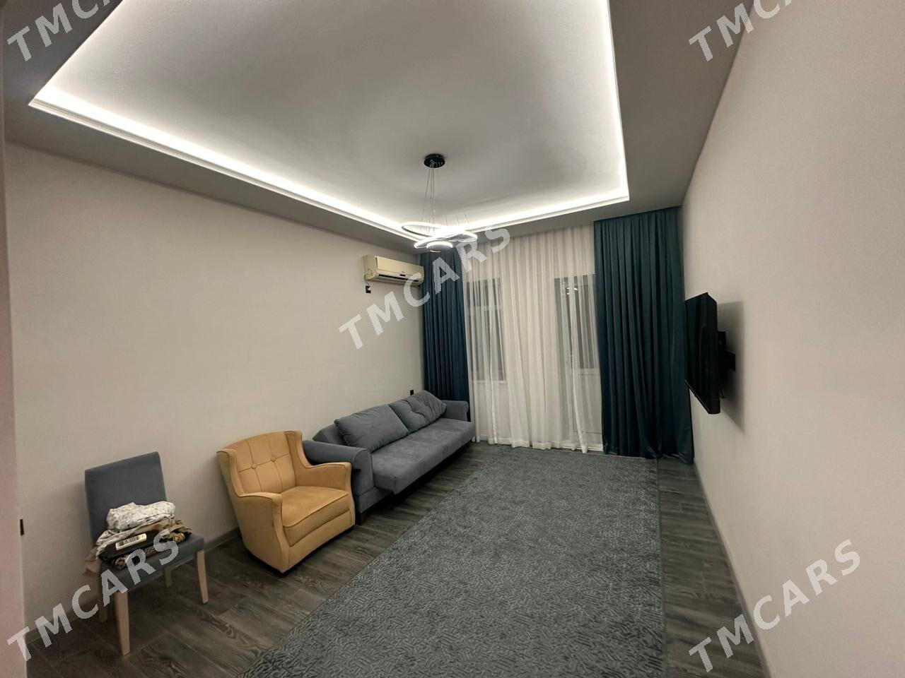 Arkaç sowda beýik pot 3 kom , - 1 мкр - img 2