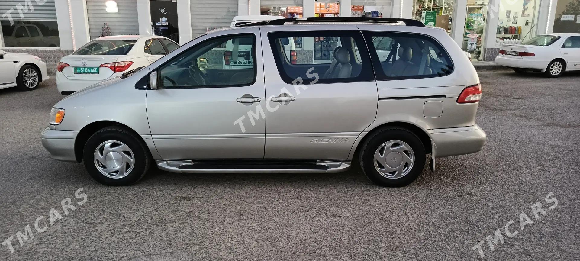 Toyota Sienna 2002 - 177 000 TMT - Гызыларбат - img 5