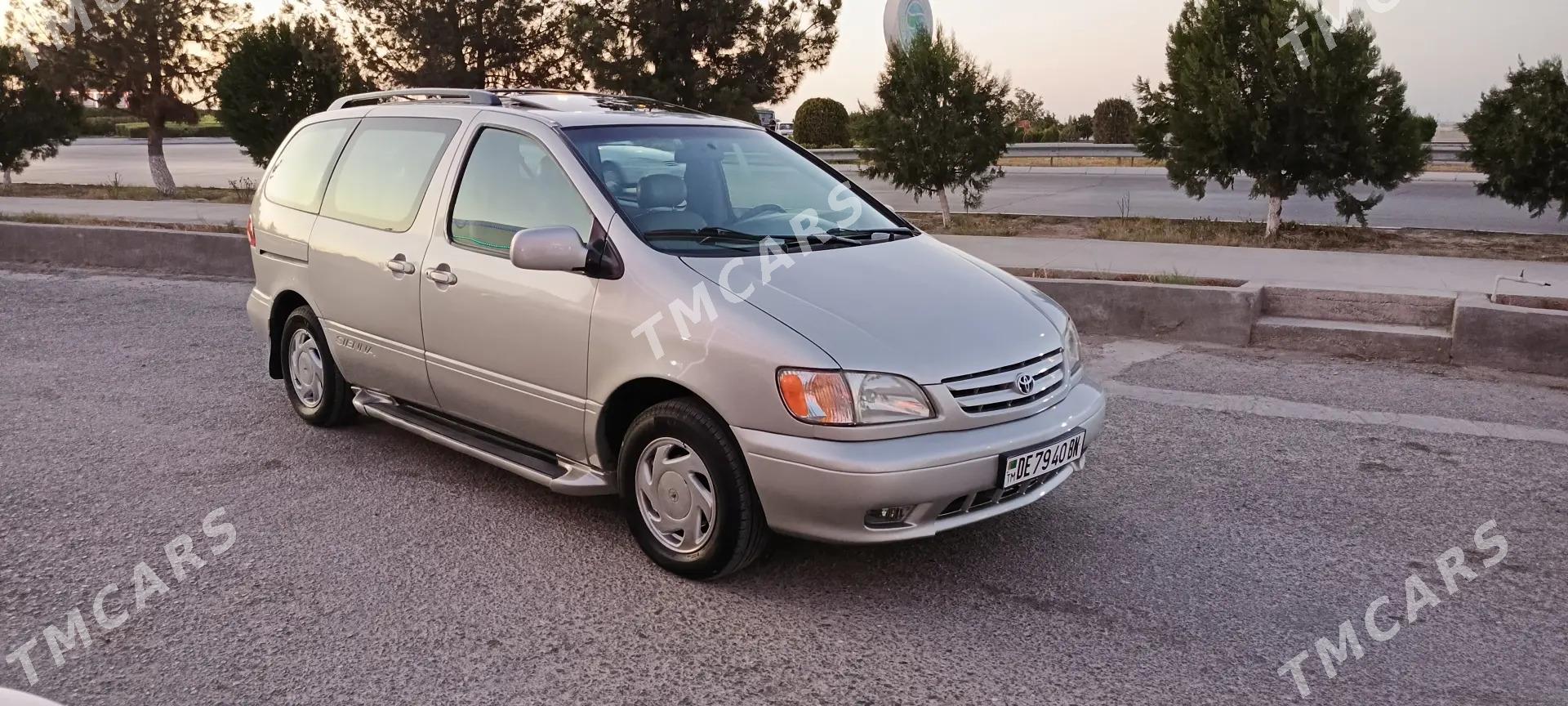 Toyota Sienna 2002 - 177 000 TMT - Гызыларбат - img 4