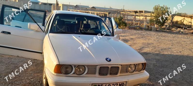 BMW 5 Series 1992 - 65 000 TMT - Мары - img 4