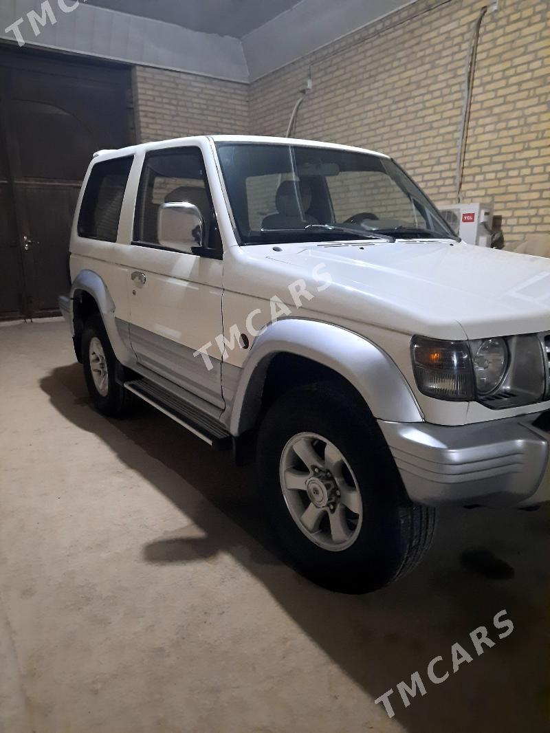 Mitsubishi Pajero 1993 - 75 000 TMT - Saýat - img 9