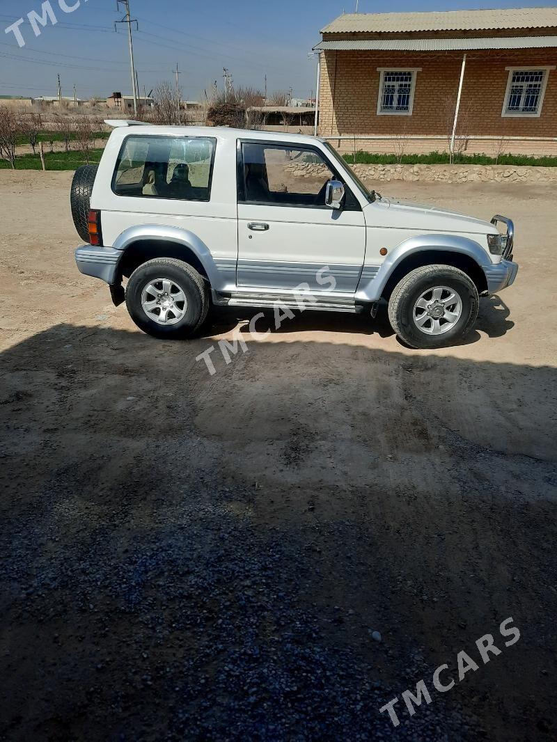 Mitsubishi Pajero 1993 - 75 000 TMT - Saýat - img 2