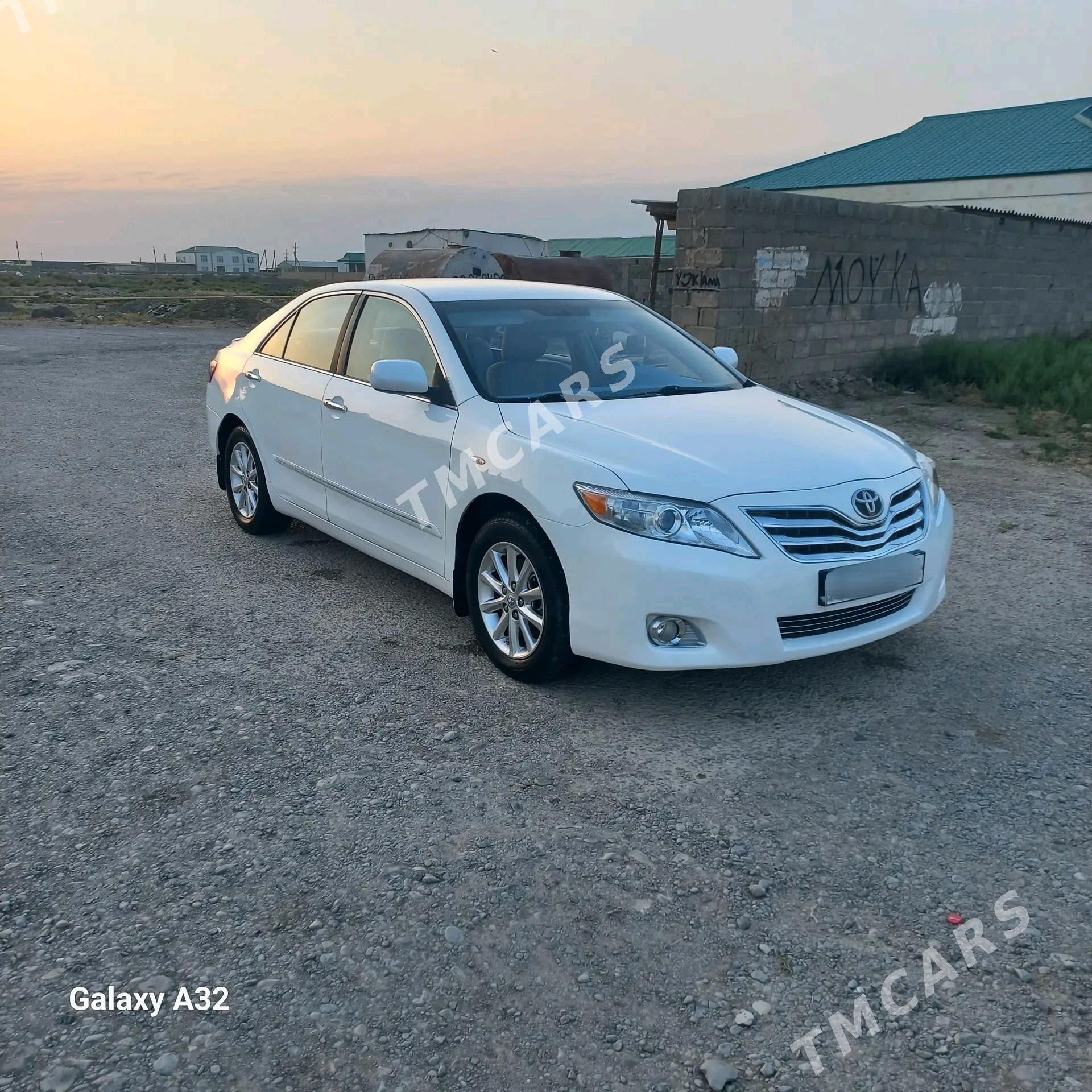 Toyota Camry 2008 - 170 000 TMT - 11 mkr - img 2