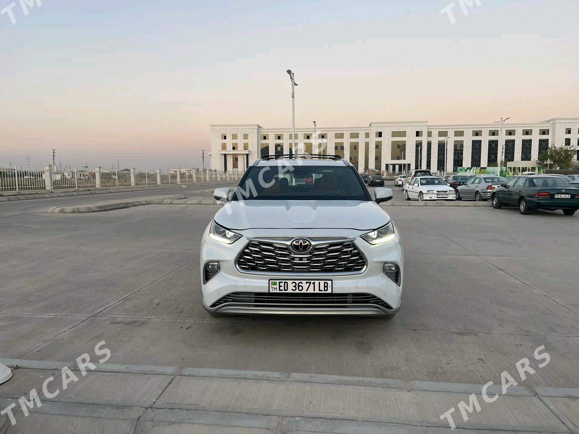 Toyota Highlander 2022 - 900 000 TMT - Türkmenabat - img 6