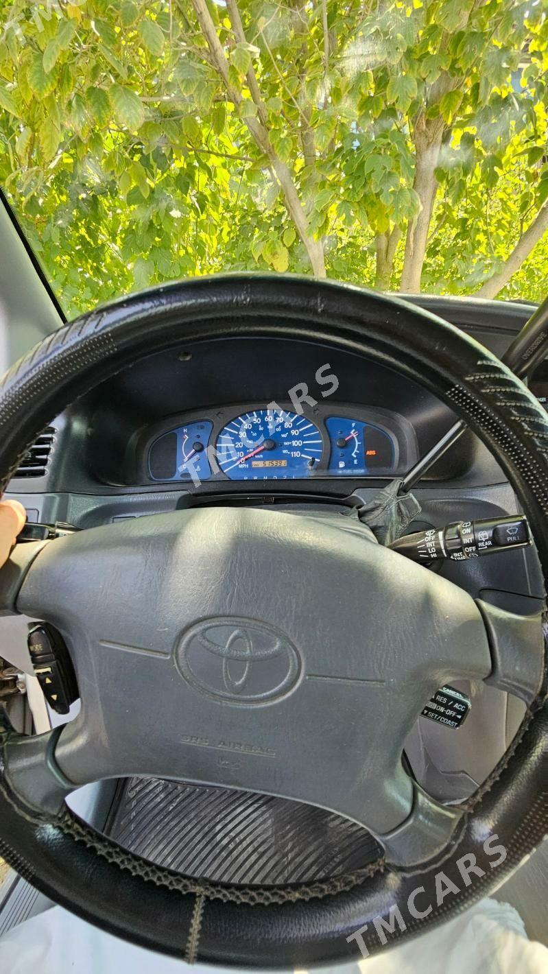 Toyota Sienna 2002 - 180 000 TMT - Büzmeýin GRES - img 10