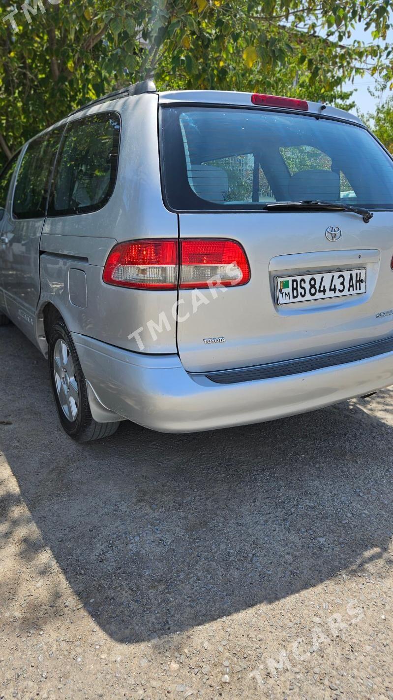 Toyota Sienna 2002 - 180 000 TMT - Büzmeýin GRES - img 5