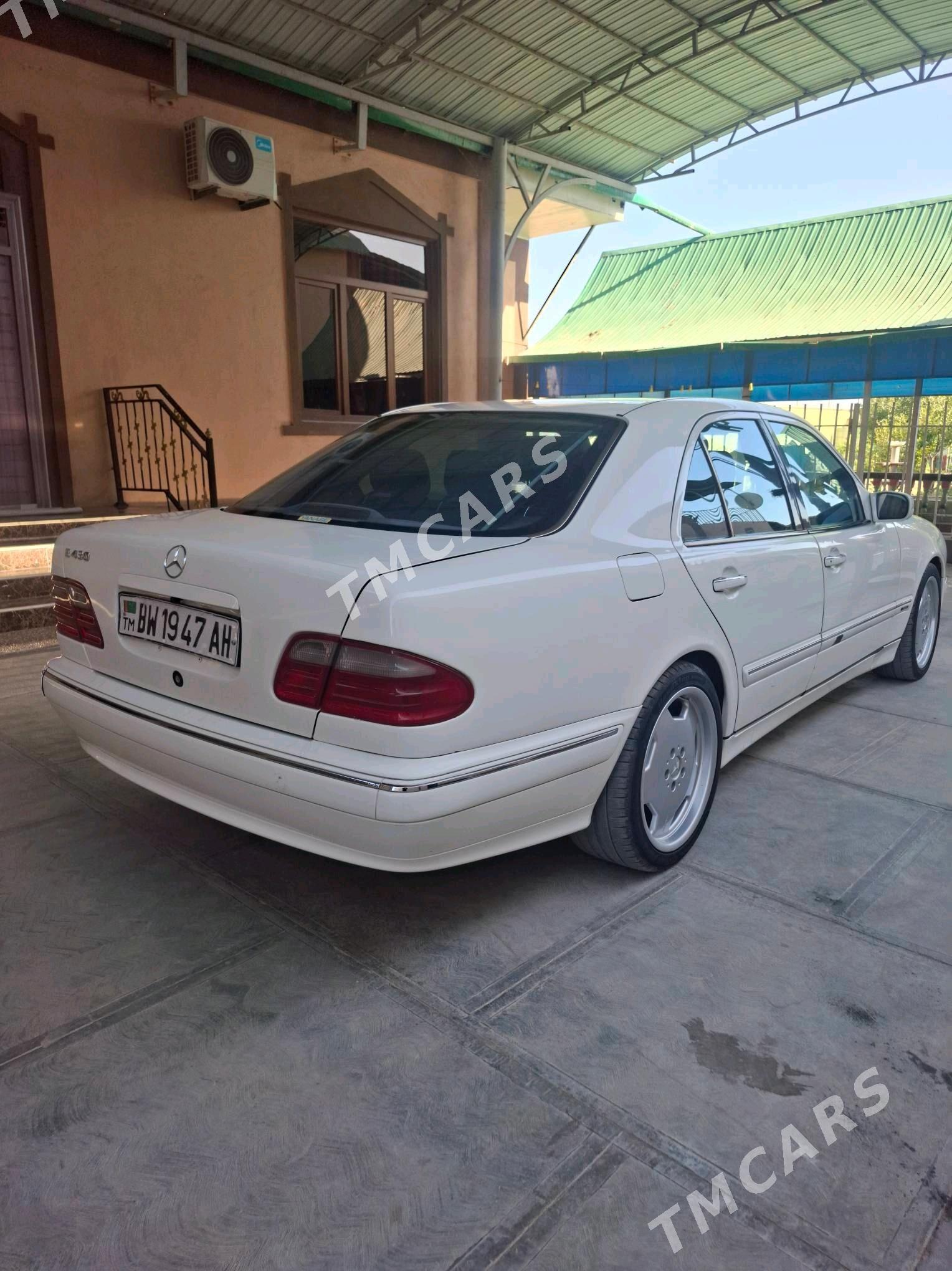 Mercedes-Benz E430 2001 - 170 000 TMT - Ак-Бугдайский этрап - img 4
