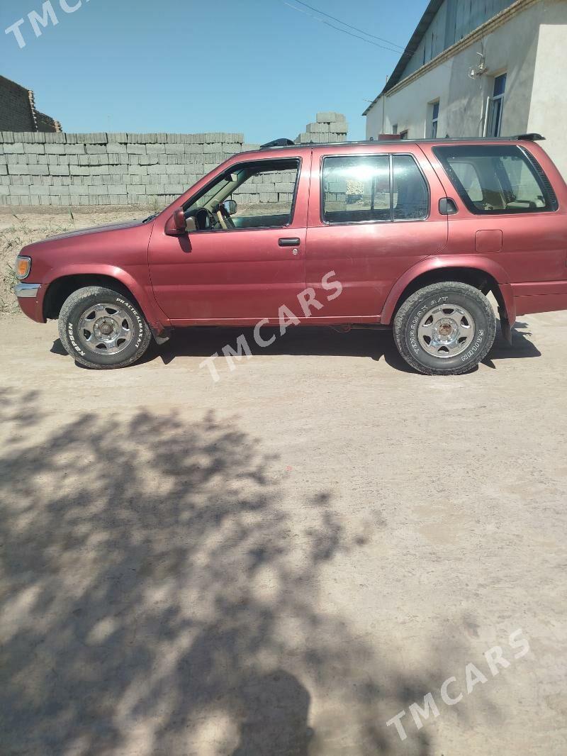 Nissan Pathfinder 1998 - 75 000 TMT - Гурбансолтан Едже - img 3