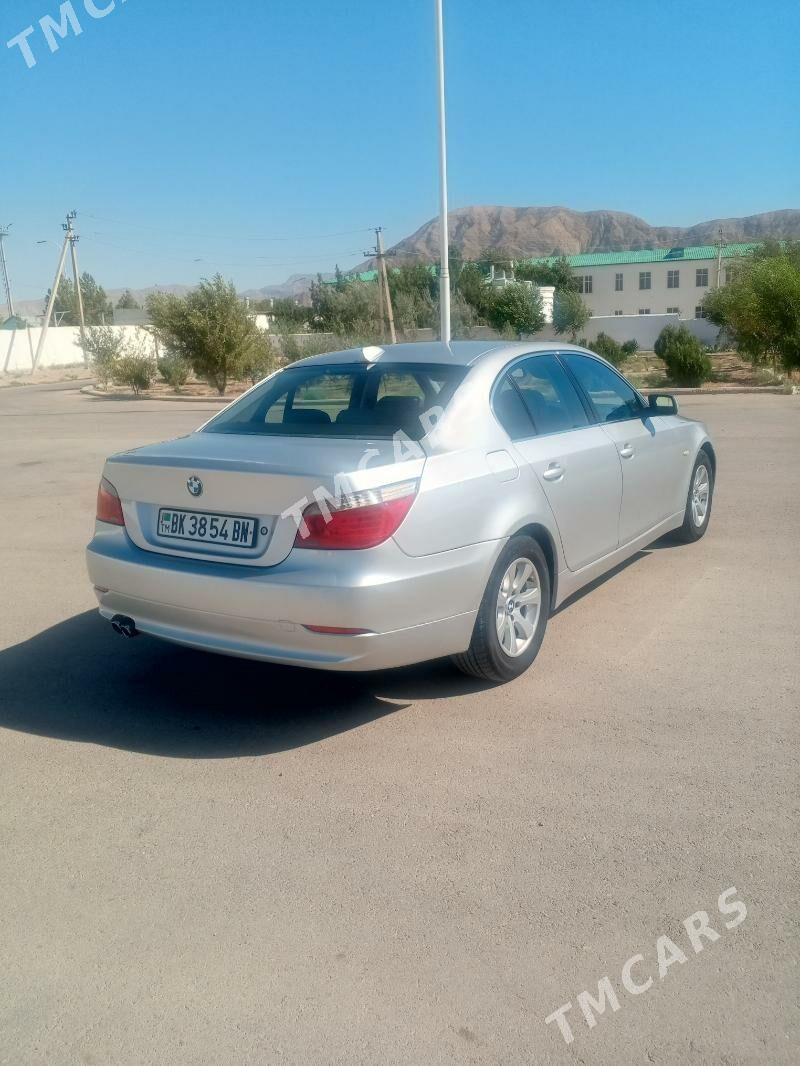 BMW E60 2008 - 165 000 TMT - Балканабат - img 4