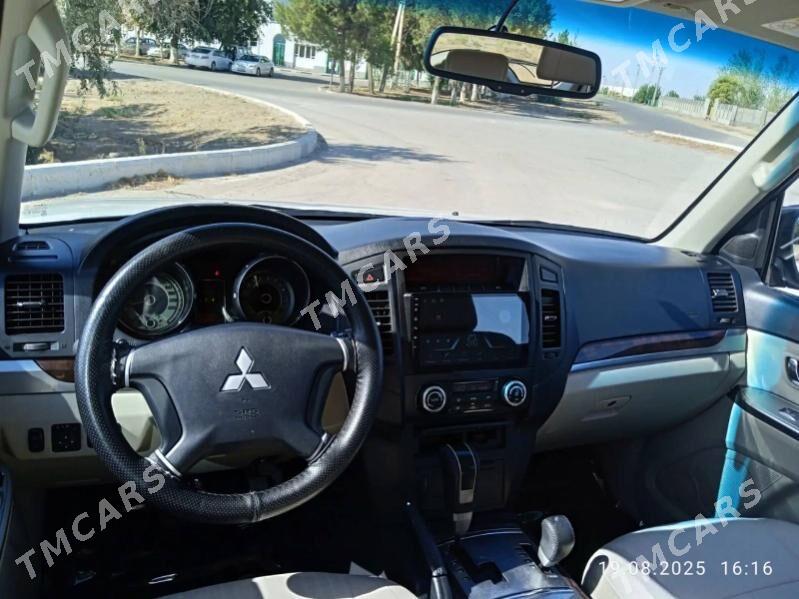 Mitsubishi Pajero 2014 - 250 000 TMT - Ашхабад - img 4