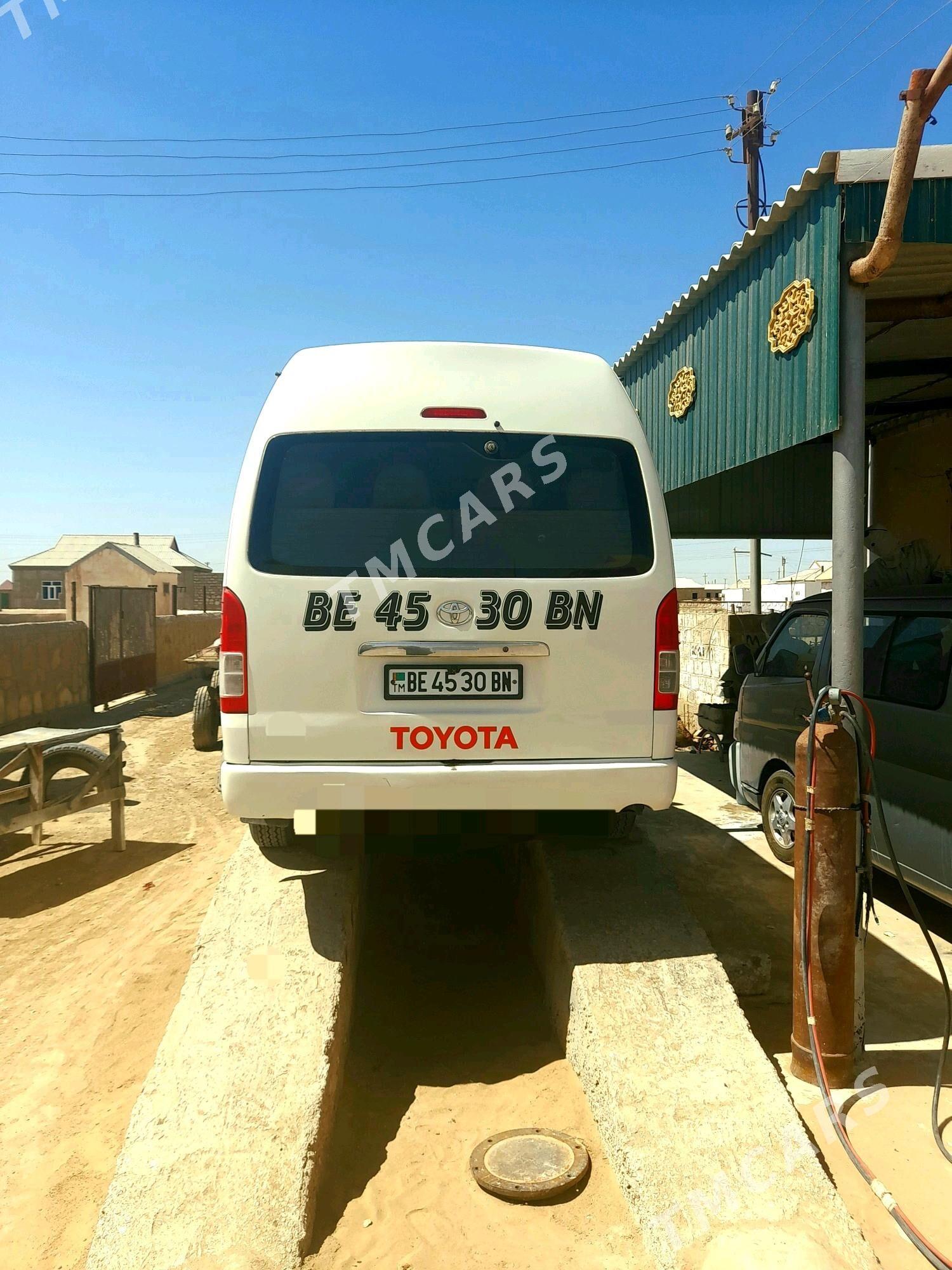 Toyota Hiace 2008 - 300 000 TMT - Balkanabat - img 5